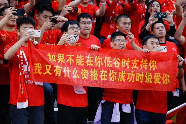 世体：巴萨报价18岁边锋比西武，望复制巴尔德吉转会模式世界体育报1天前7回复