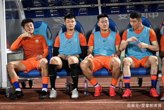 英媒：阿莫林已口头同意执教曼联